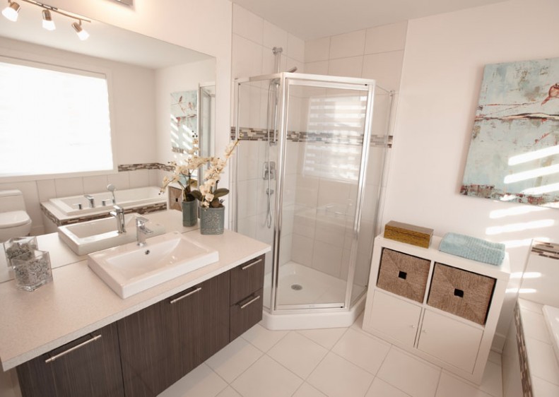 New condo bathroom at Duvernay-Est Laval